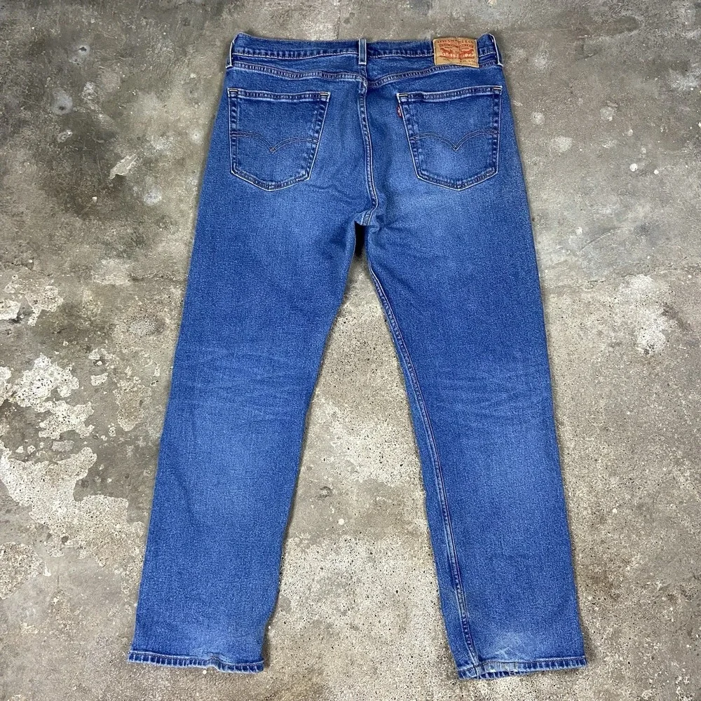 Levi's 505 Jeans Size 36x30 Blue Denim Medium Wash Classic‎ Straight Leg Fit